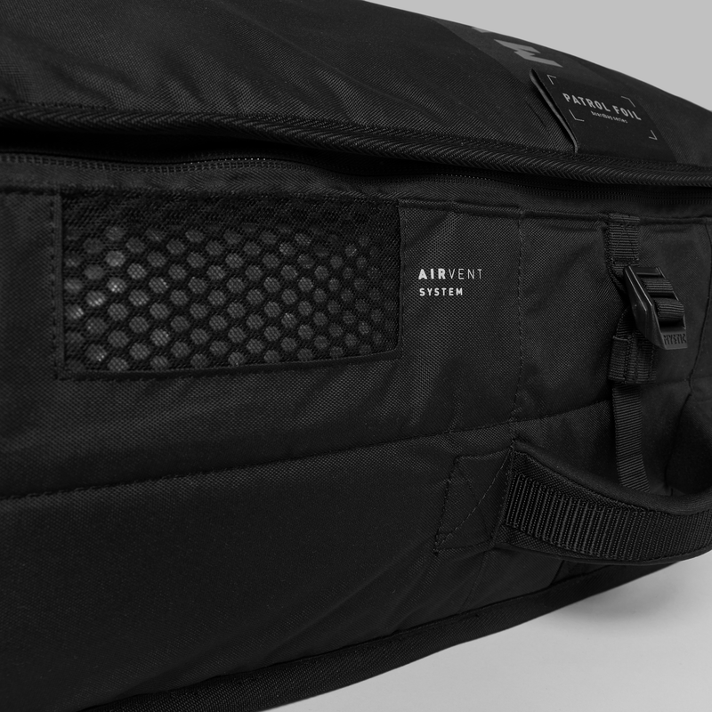Load image into Gallery viewer, Patrol Boardbag Foil - Black - 2025
