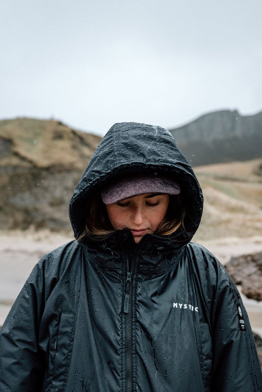 Mystic windbreaker deals